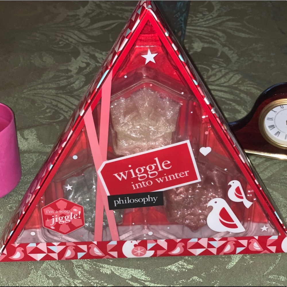 Philosophy Wiggle into Winter jiggly soap set -NIB